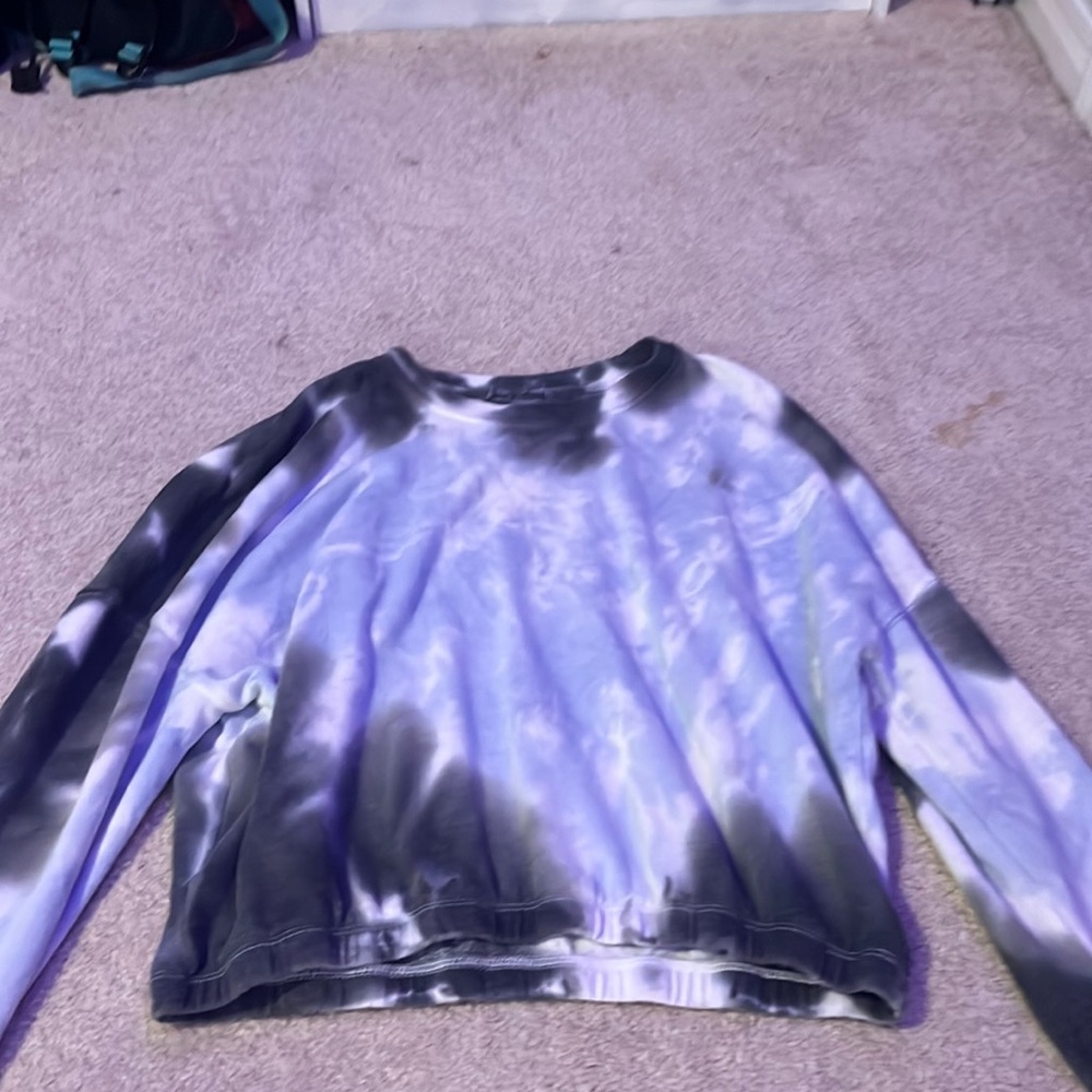 crewneck